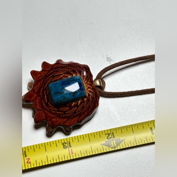 🛍️soldNECKLACE Handcrafted Pinecone pendant center cut heart on cord 4007 B - Picture 12 of 14